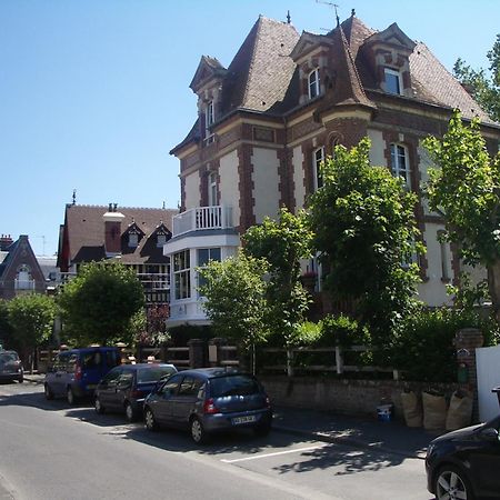 La Maison D'Emilie Houlgate Buitenkant foto