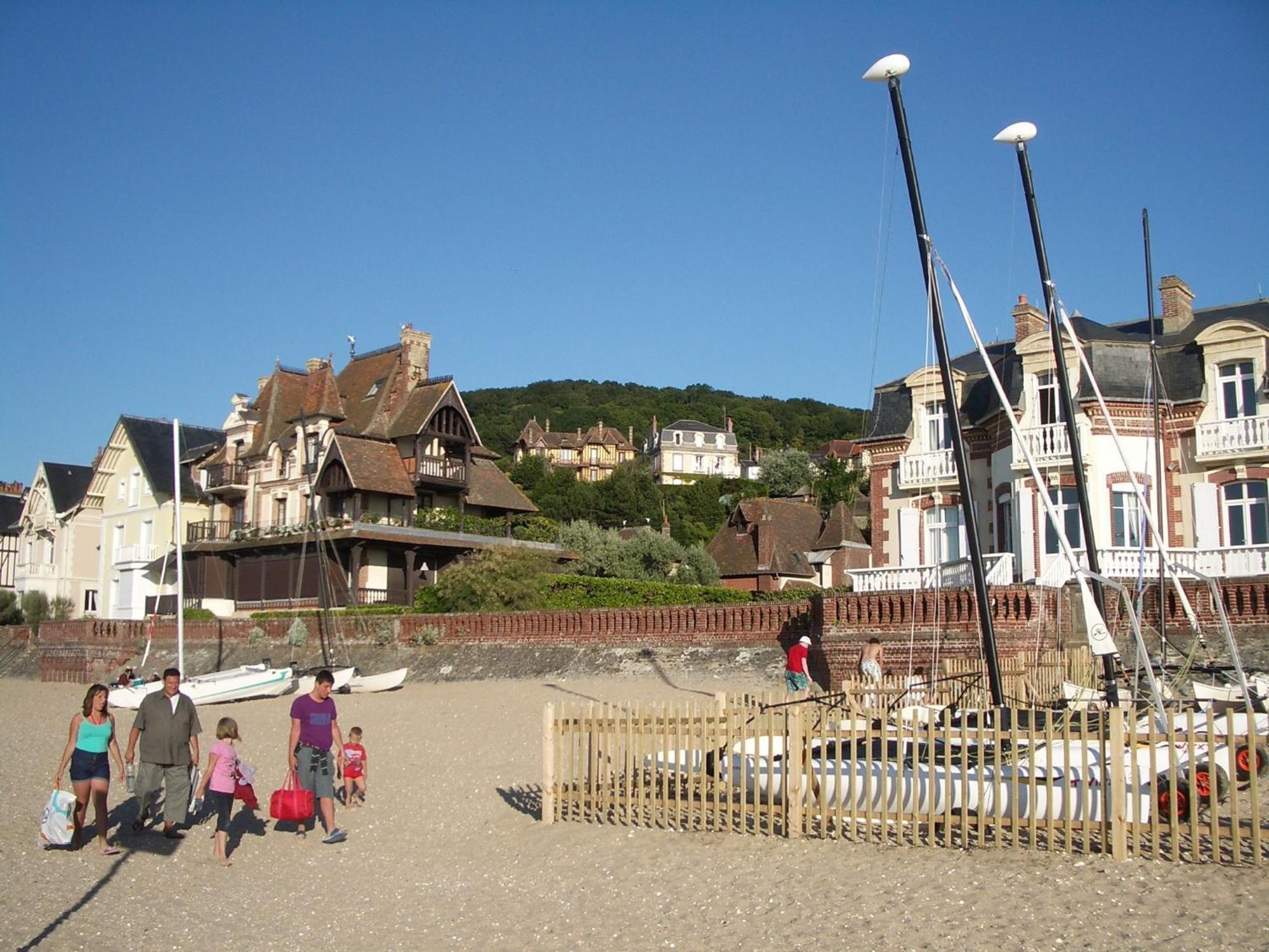 La Maison D'Emilie Houlgate Buitenkant foto