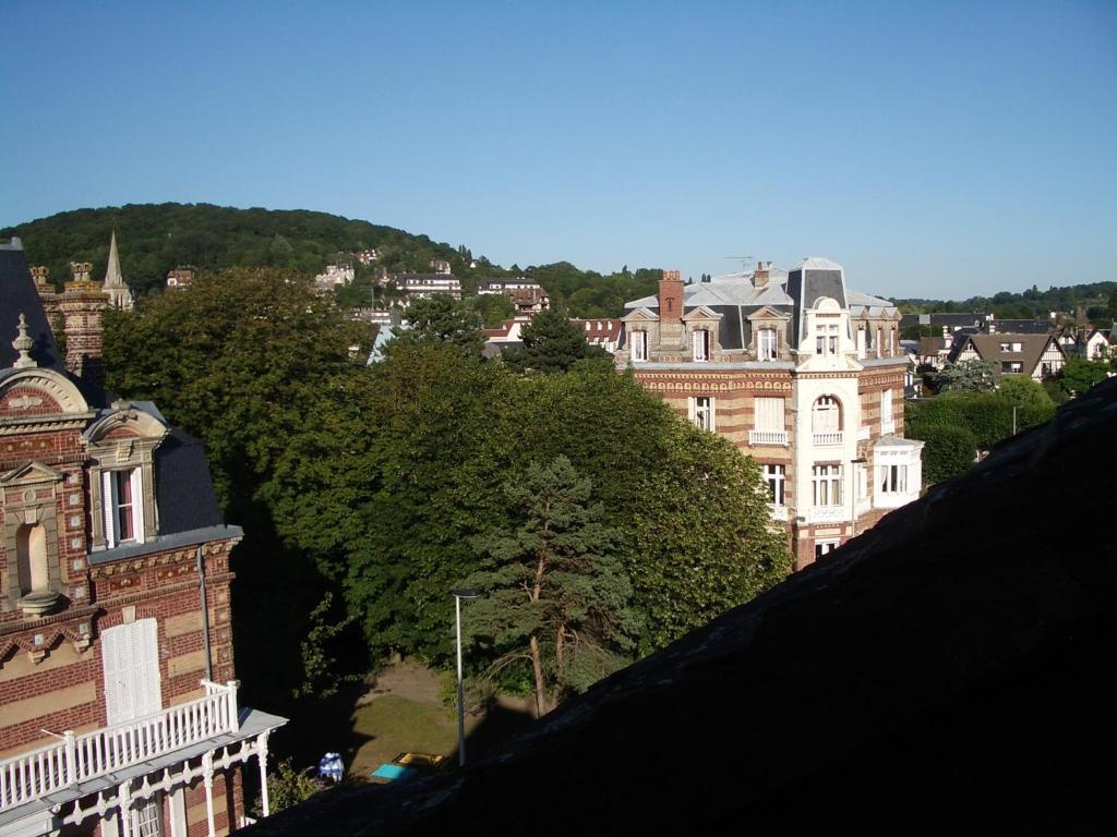 La Maison D'Emilie Houlgate Buitenkant foto